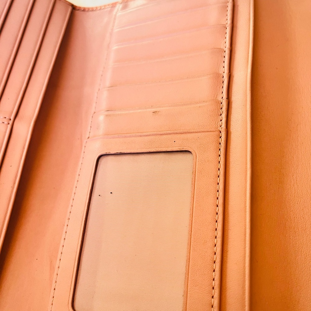 Coach Elegant Peach Smooth Leather Clutch/Wallet w/Gold-Tone Hardware (GUC) - Picture 8 of 10